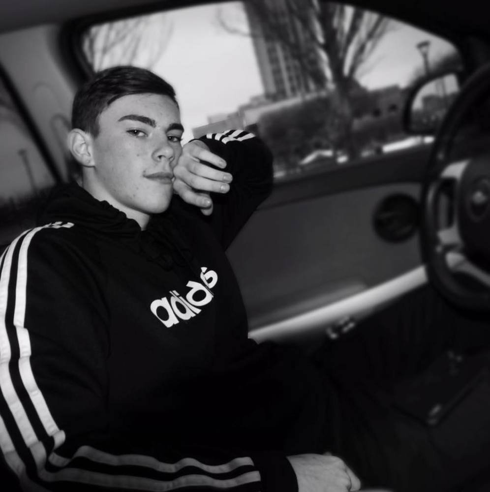 Meet your Posher, Cody